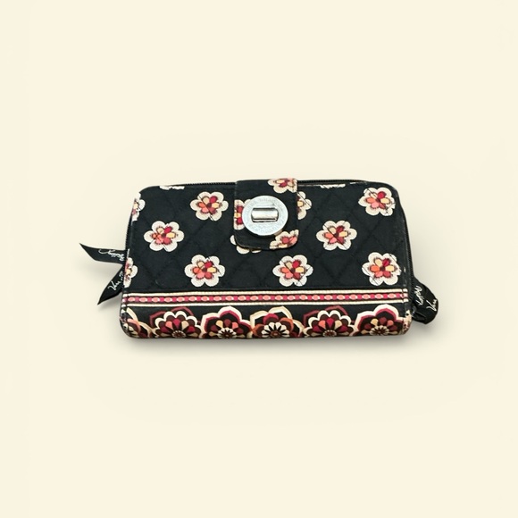 Vera Bradley Pirouette Quilted Wallet Black Red Pink Flowers Zip Around 7.5” - Picture 3 of 4